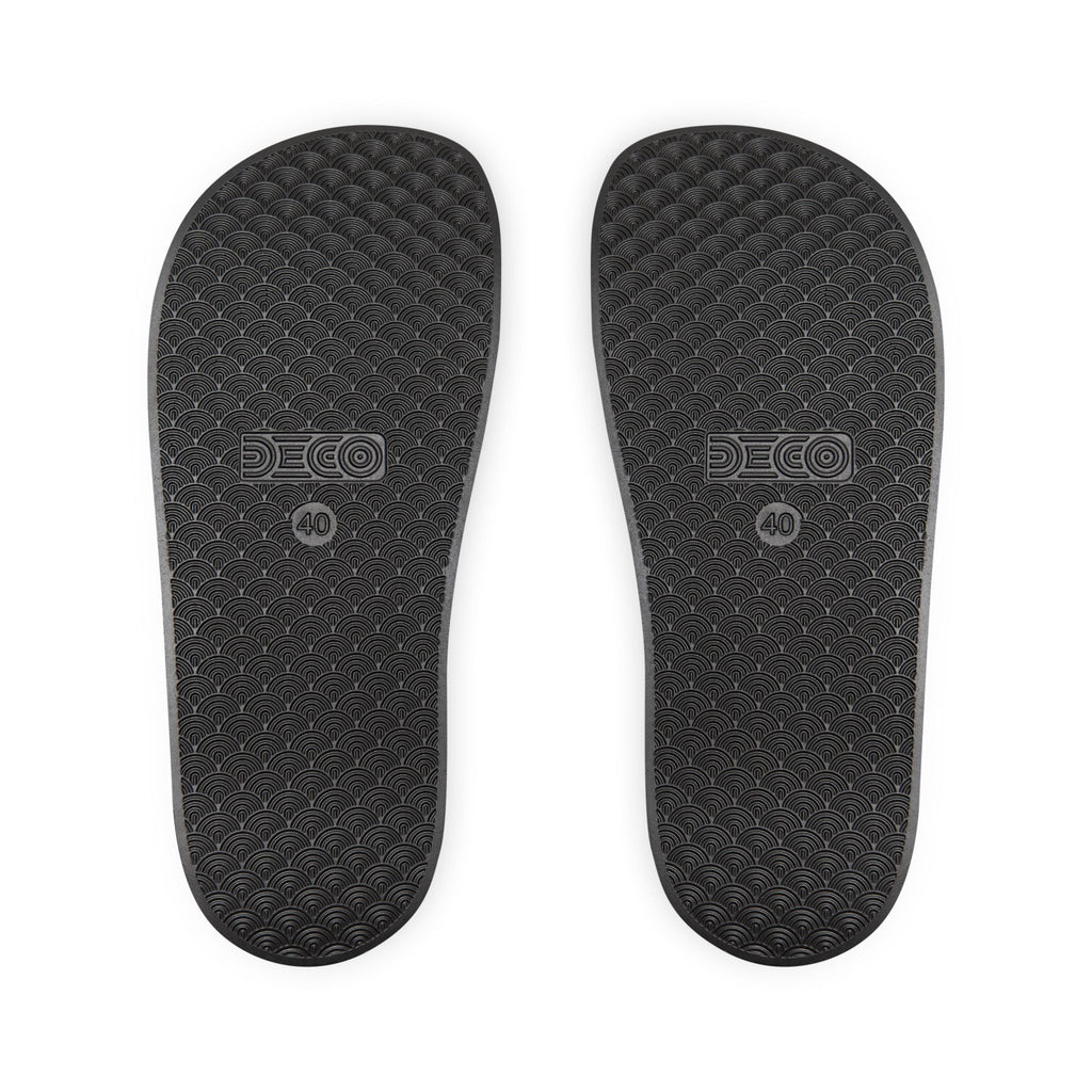Jesus Breaks Chains Men’s Sandals
