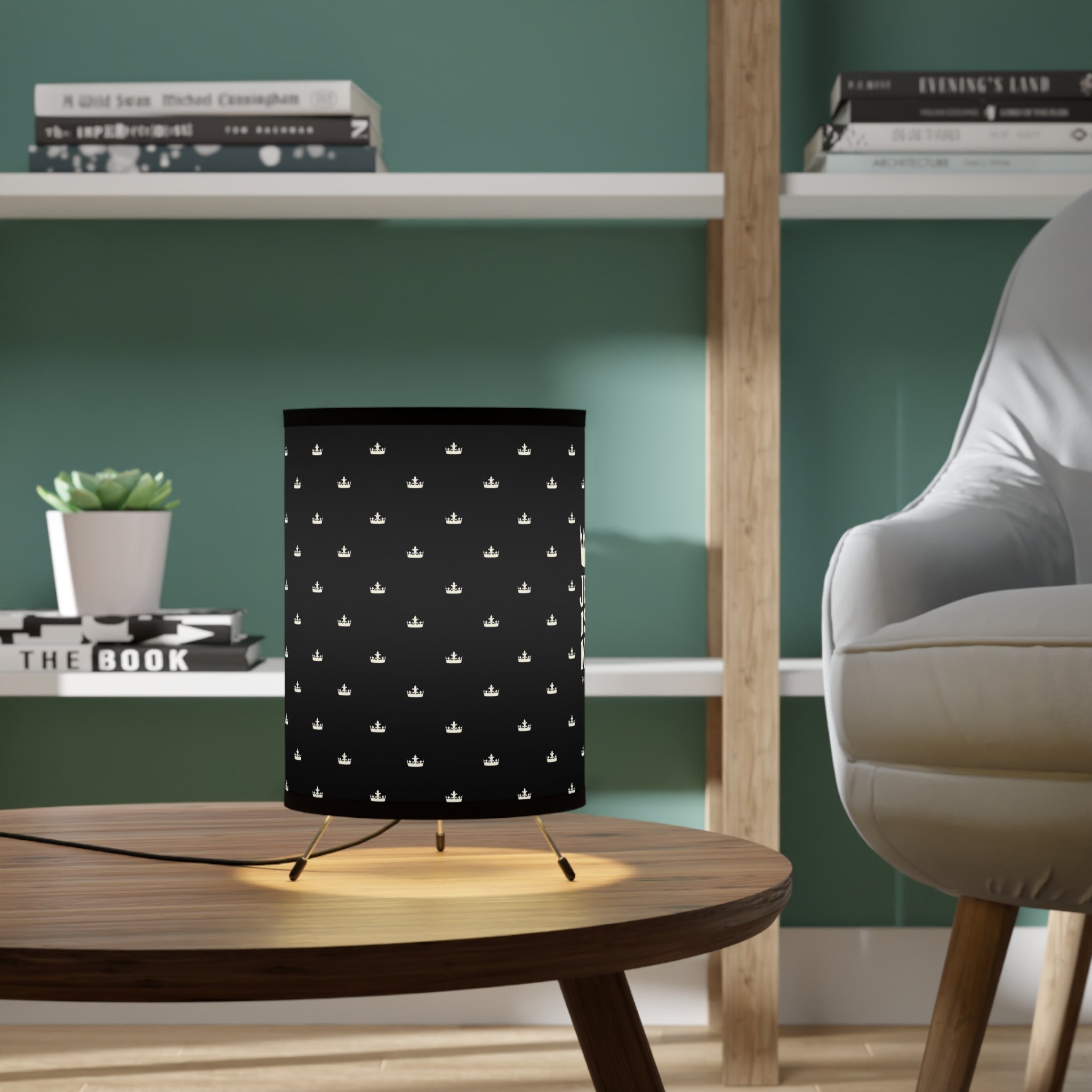 Stylish Tripod Lamp – Jesus is King Design